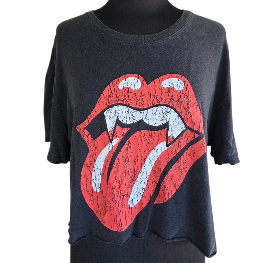 The Rolling Stones Fang Band Tee Black Short Sleeve Cropped Distressed Vampire